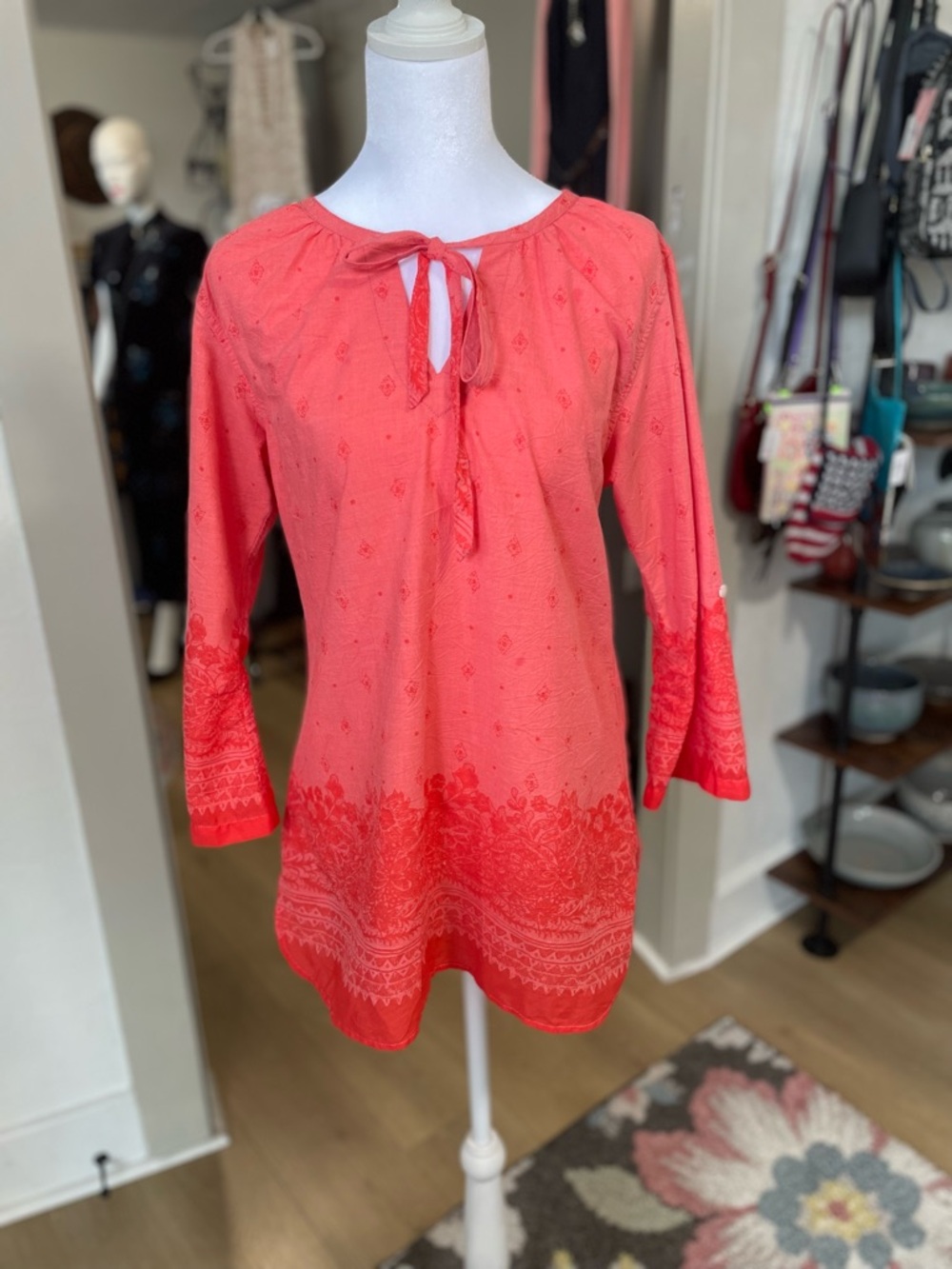 Exofficio Coral Patterned V-Neck Blouse